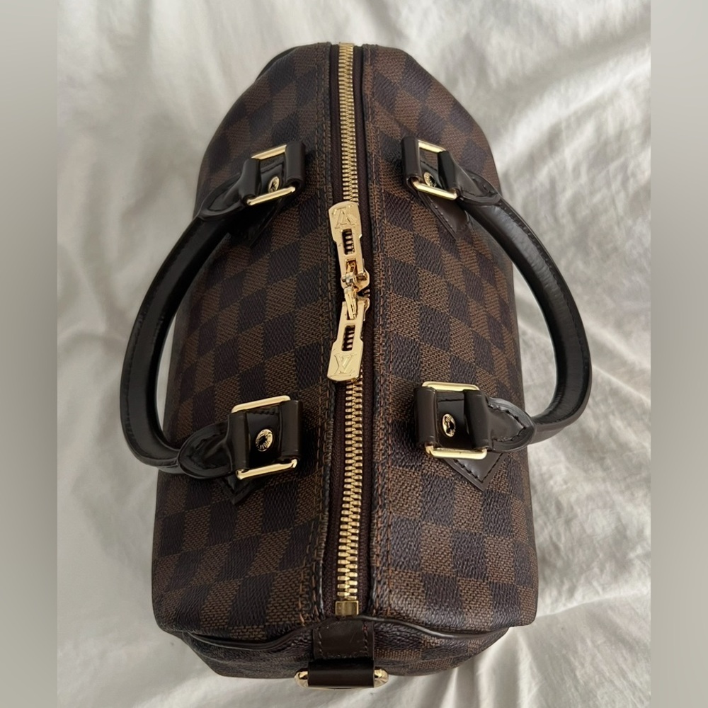 👑✅PRICE FIRM✅ Dark Brown Medium Crossbody Fashion Bag. NWOT - Picture 7 of 17